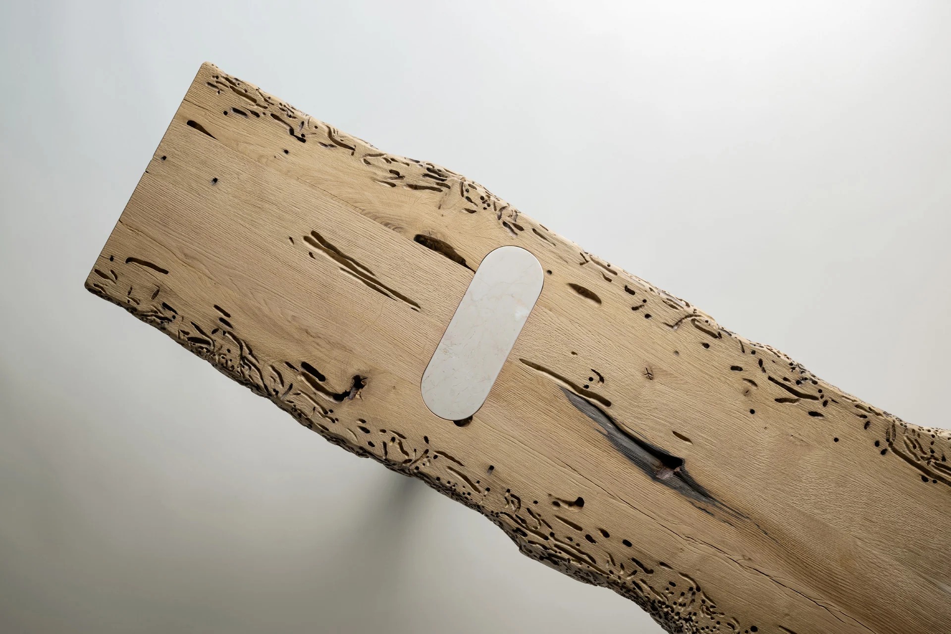 Panca De Zotti in legno di briccola e marmo di Istria, Serica Venice